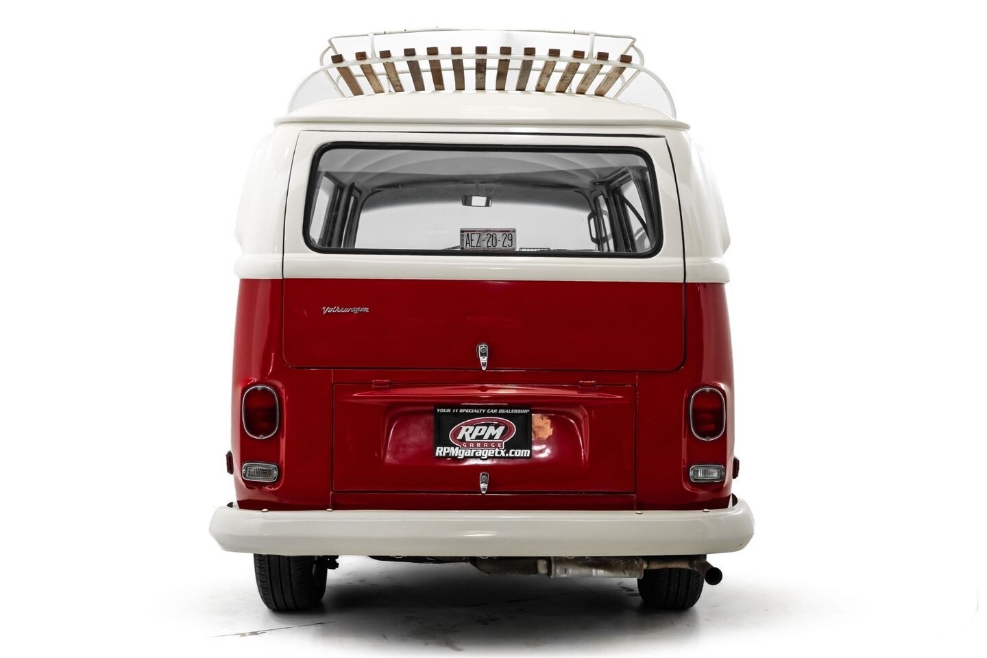 Volkswagen-Type-II-Bus-1975-Other-2