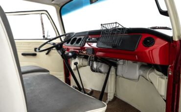 Volkswagen-Type-II-Bus-1975-Other-23