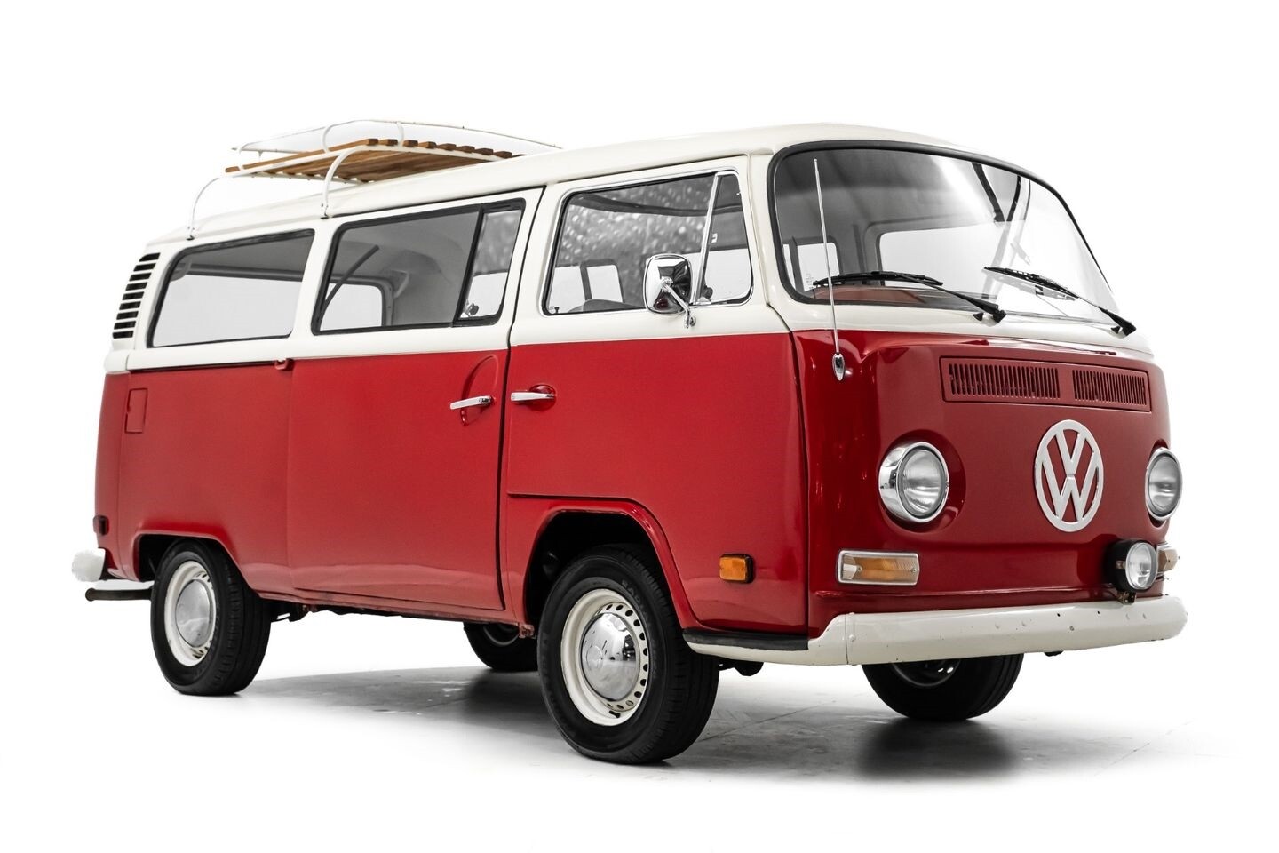 Volkswagen-Type-II-Bus-1975-Other-5