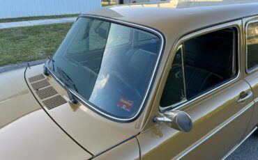 Volkswagen-VW-Variant-squareback-1976-coupe-28