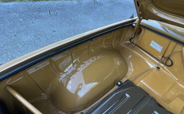 Volkswagen-VW-Variant-squareback-1976-coupe-9