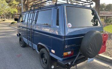 Volkswagen-Vanagon-1984-1