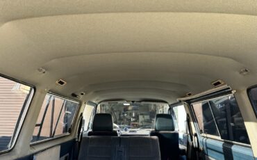 Volkswagen-Vanagon-1984-9