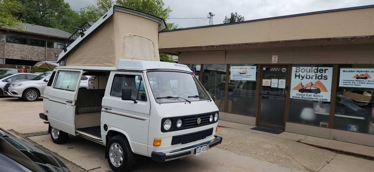 Volkswagen Vanagon  1984 white
