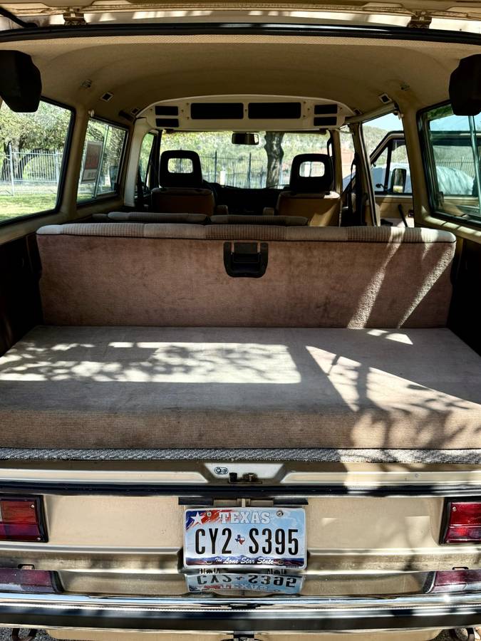 Volkswagen-Vanagon-1985-brown-6