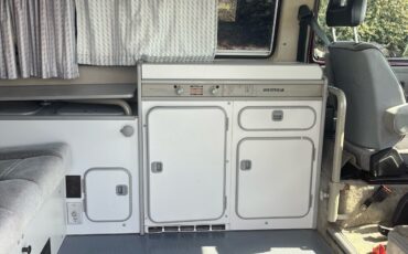 Volkswagen-Vanagon-1991-27