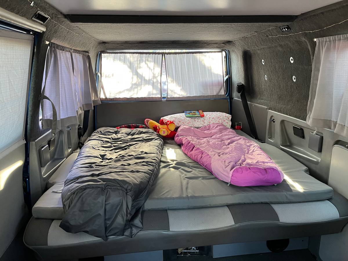 Volkswagen-Vanagon-syncro-1989-7