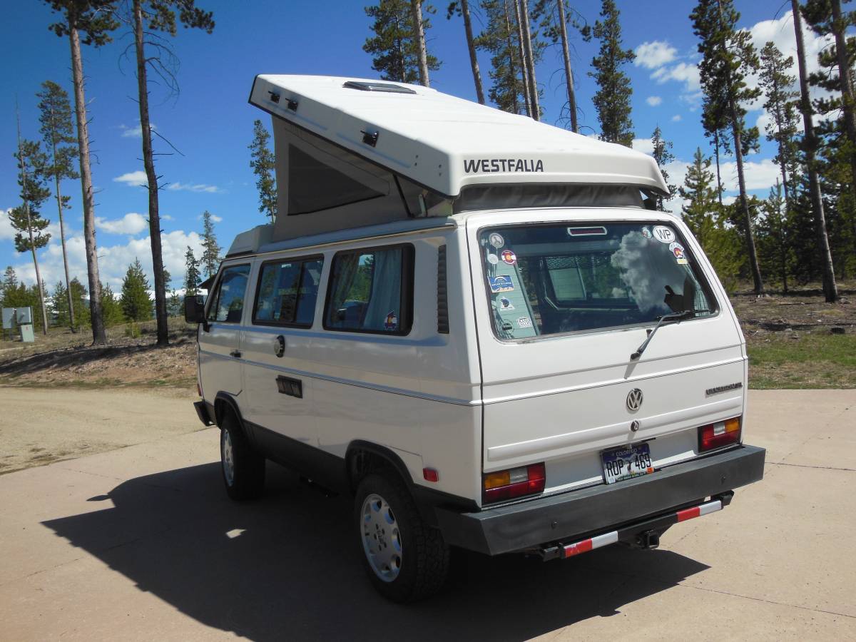 Volkswagen-Vanagon-westfalia-1989-white-1
