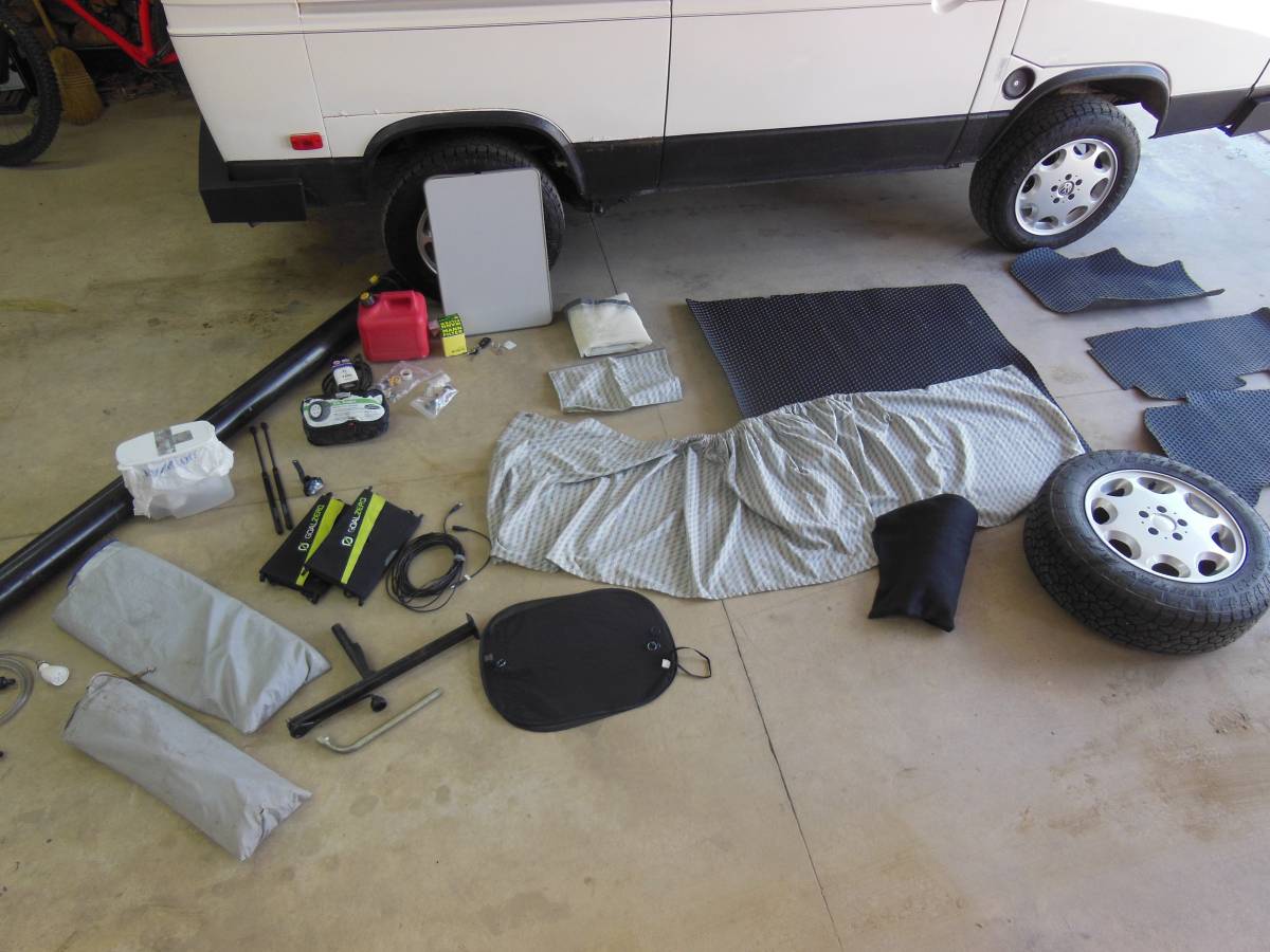 Volkswagen-Vanagon-westfalia-1989-white-20