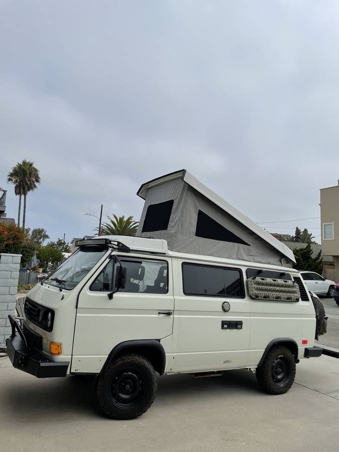 Volkswagen Vanagon westfalia  1990 white