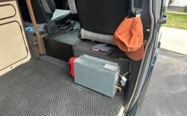 Volkswagen-Vanagon-westfalia-syncro-diesel-1986-blue-12