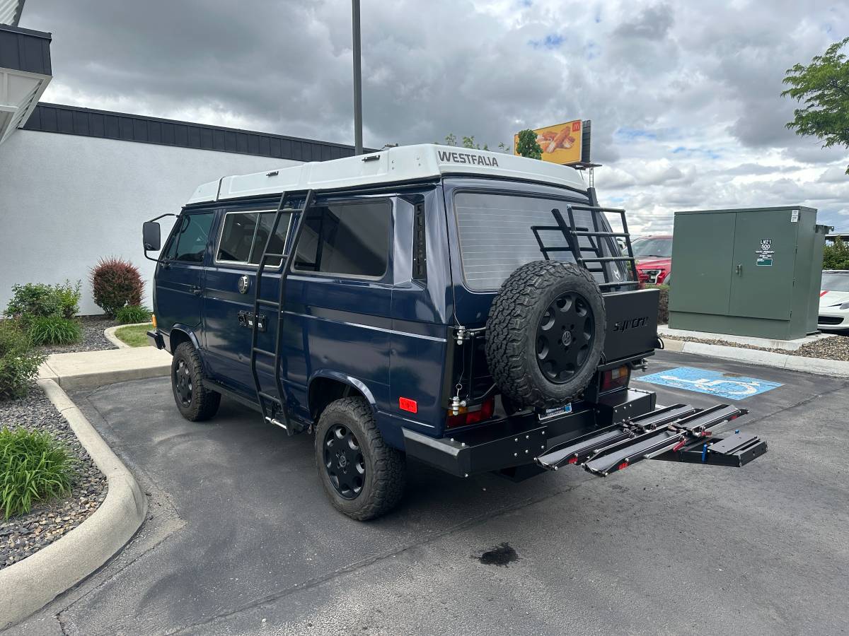 Volkswagen-Vanagon-westfalia-syncro-diesel-1986-blue-5