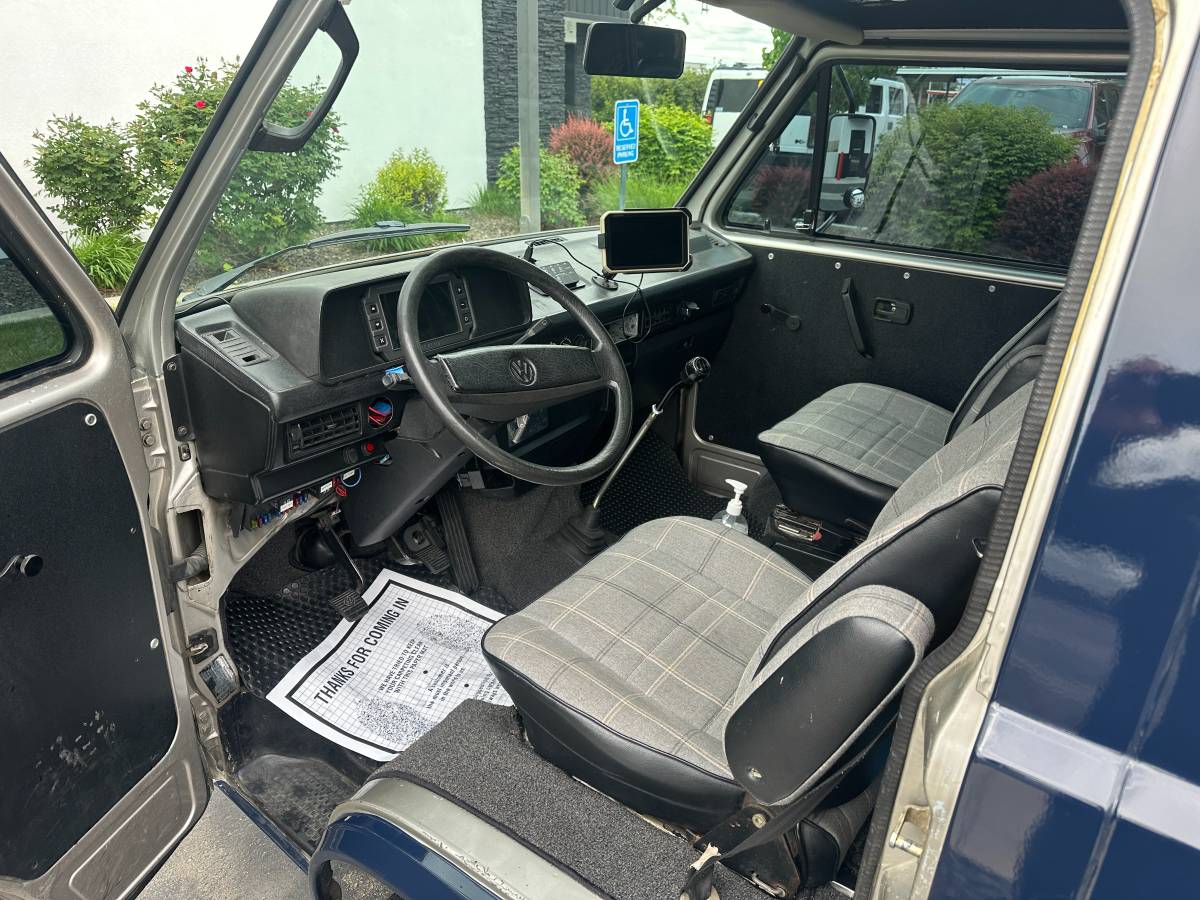 Volkswagen-Vanagon-westfalia-syncro-diesel-1986-blue-6