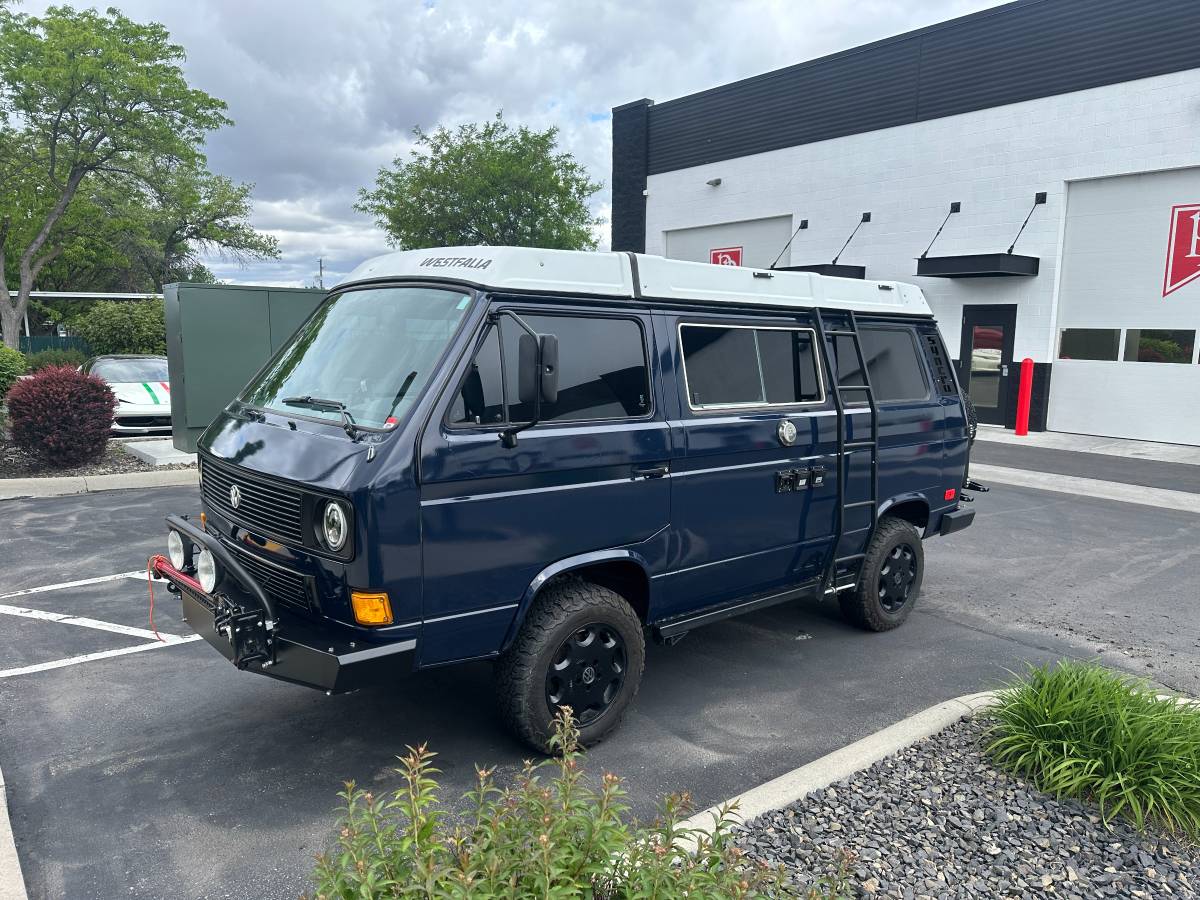 Volkswagen Vanagon westfalia syncro diesel  1986 blue