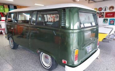 Volkswagen-Vw-1974-green-1