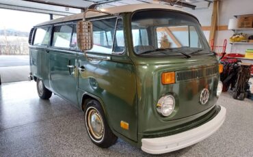 Volkswagen-Vw-1974-green