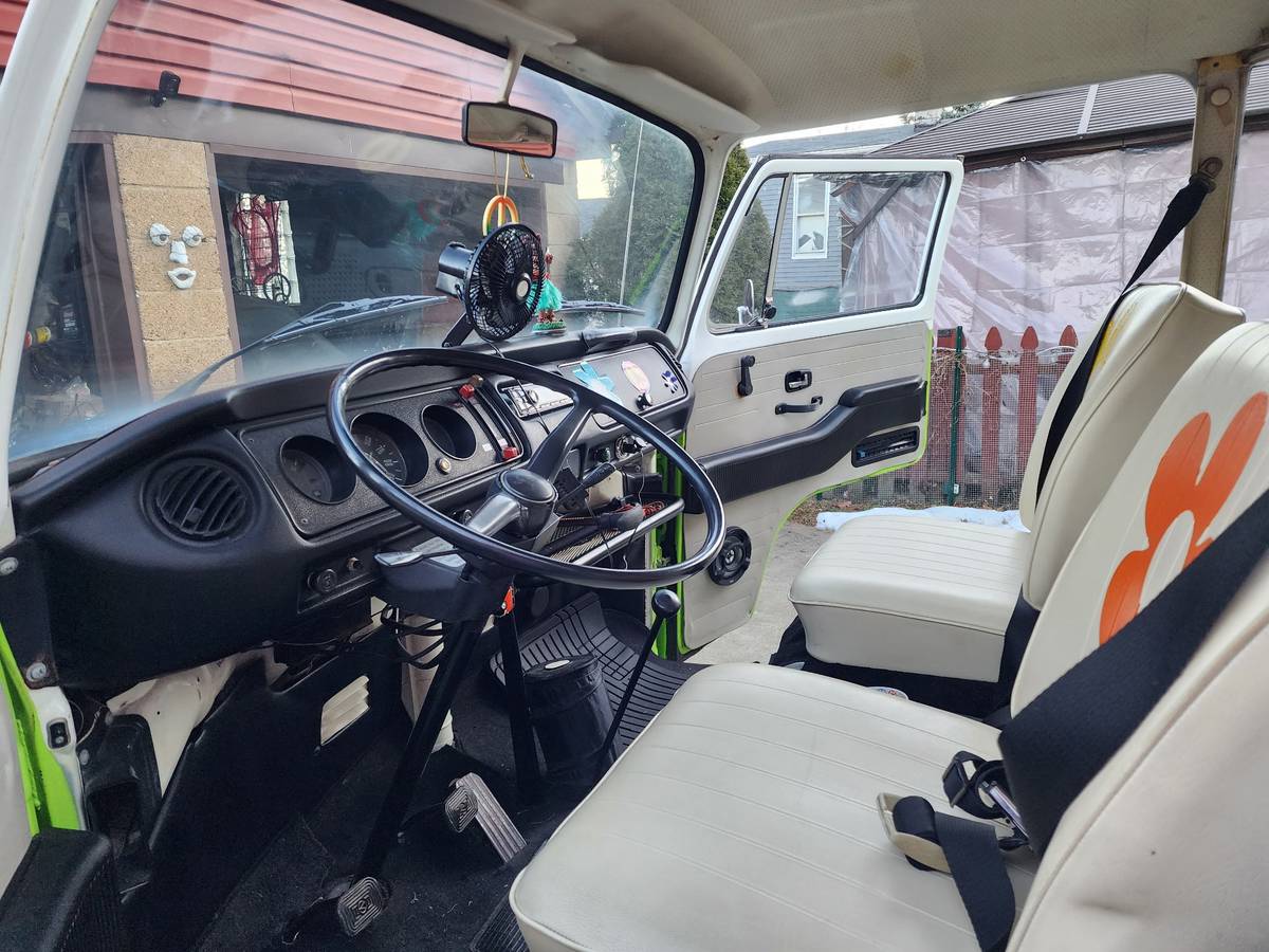 Volkswagen-Vw-bus-1973-2