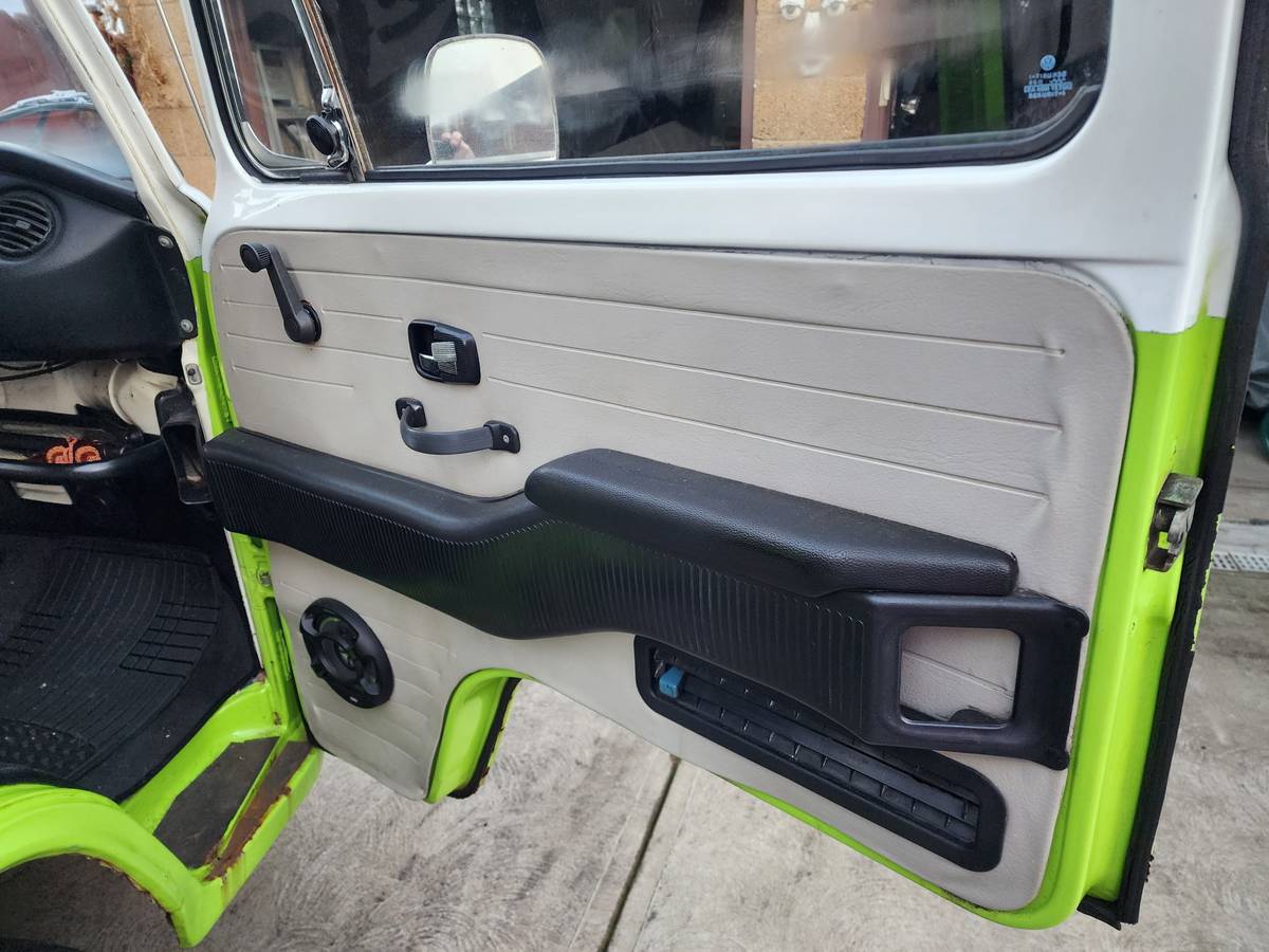 Volkswagen-Vw-bus-1973-7