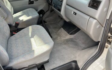 Volkswagen-Vw-eurovan-camper-1995-white-1