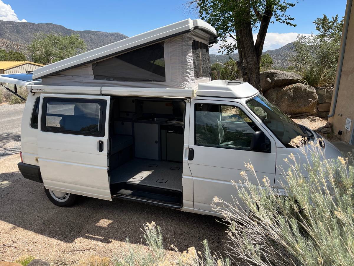 Volkswagen-Vw-eurovan-camper-1995-white-2