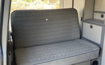 Volkswagen-Vw-eurovan-camper-1995-white-6