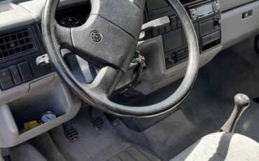 Volkswagen-Vw-eurovan-camper-1995-white-8