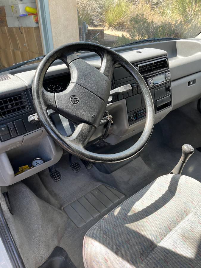 Volkswagen-Vw-eurovan-camper-1995-white-8