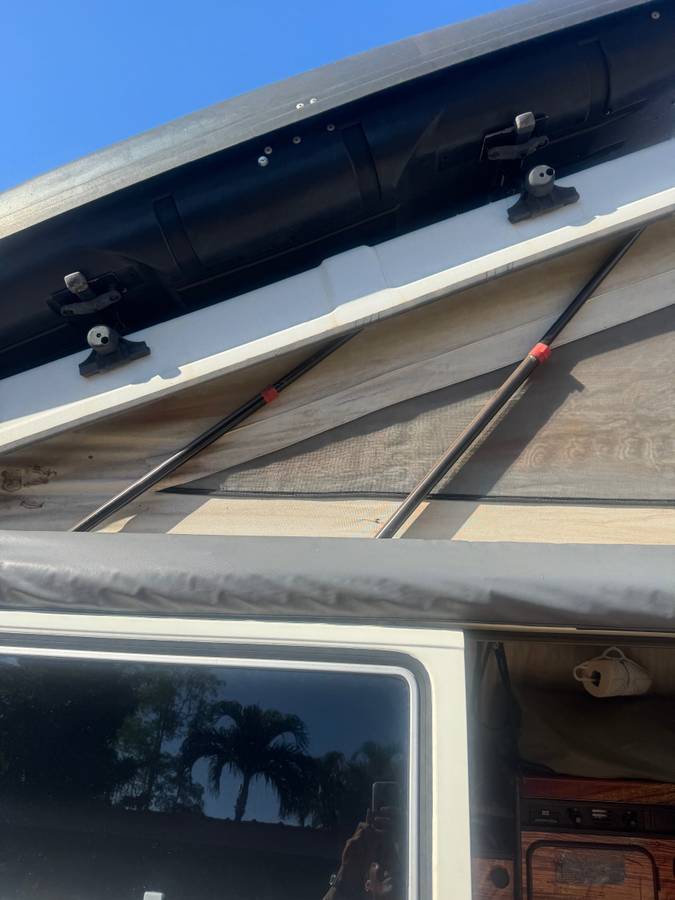 Volkswagen-Vw-vanagon-westfalia-1984-white-2