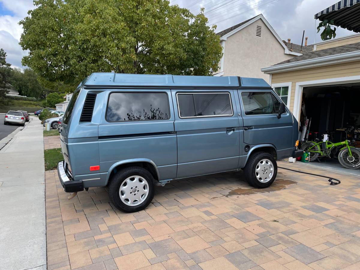 Volkswagen-Vw-vanagon-westfalia-1987-blue-3