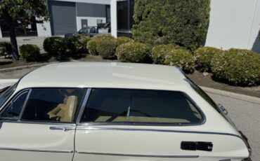 Volvo-1800-ES-1972-Hatchback-15