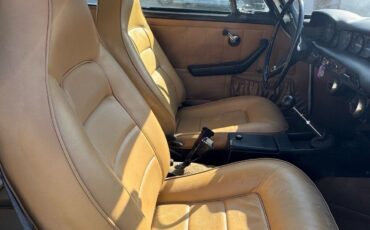 Volvo-1800-ES-1972-Hatchback-17