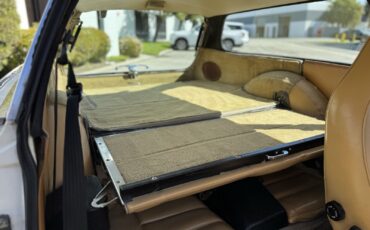 Volvo-1800-ES-1972-Hatchback-32