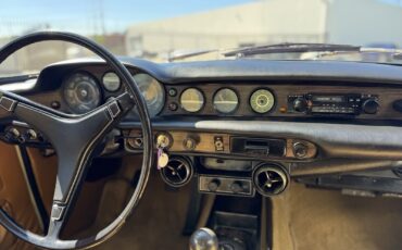 Volvo-1800-ES-1972-Hatchback-33