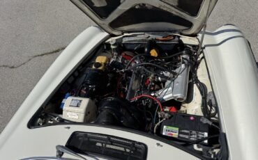 Volvo-1800-ES-1972-Hatchback-36