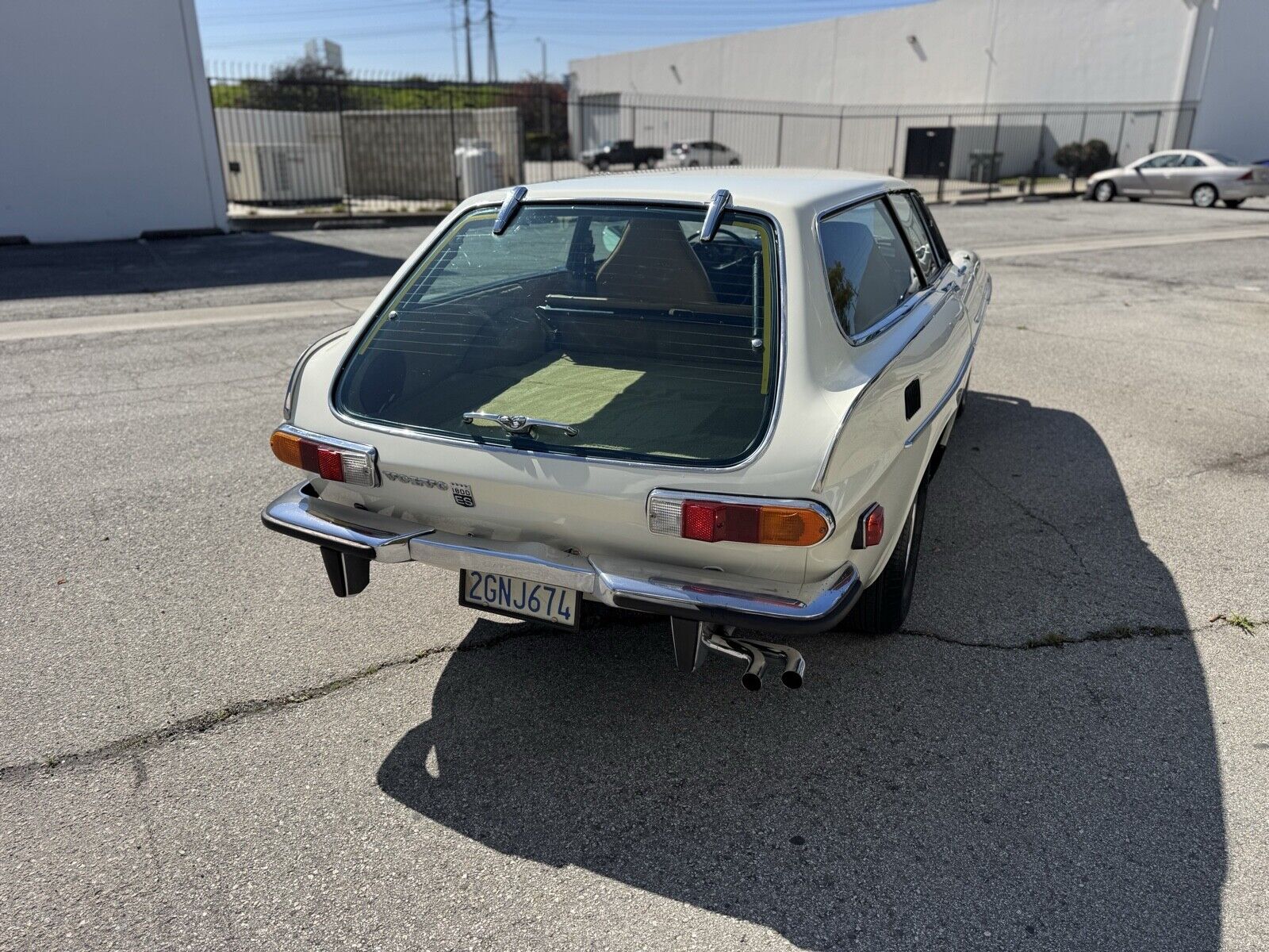 Volvo-1800-ES-1972-Hatchback-8