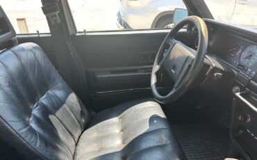Volvo-240-1985-Sedan-15