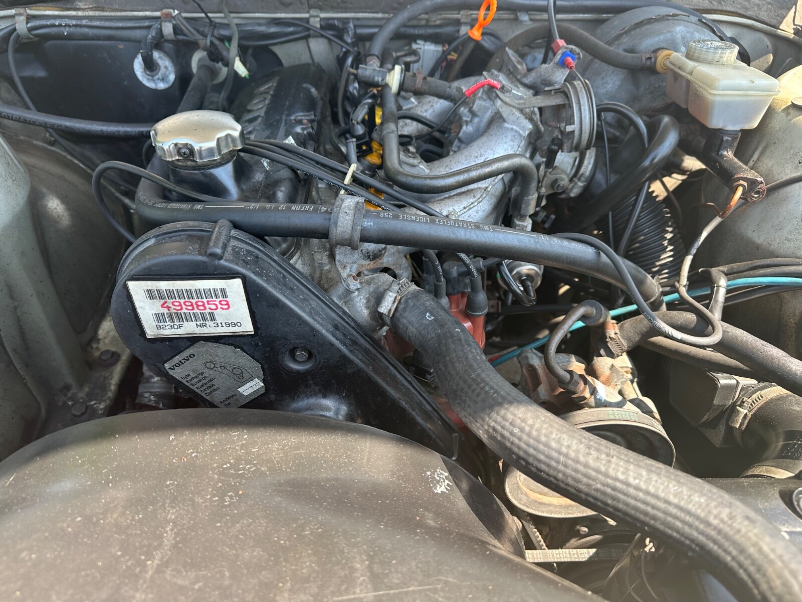 Volvo-240-1985-Sedan-23