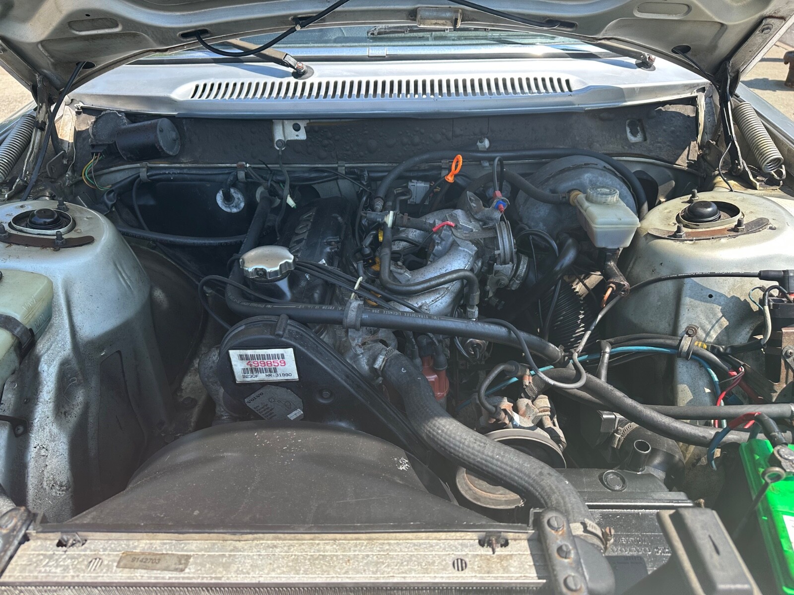 Volvo-240-1985-Sedan-24