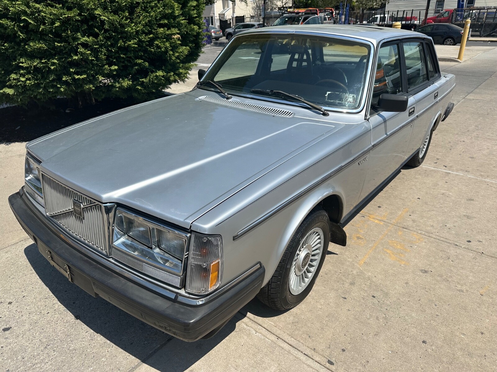 Volvo 240 1985 Sedan