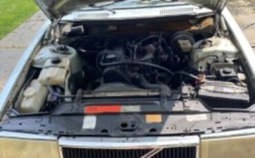 Volvo-240-1987-Sedan-4