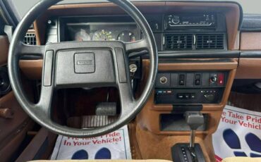 Volvo-240-dl-4d-sedan-1982-15