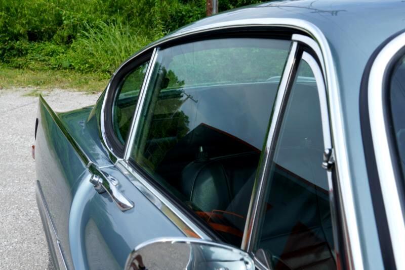 Volvo-P1800-1970-Coupe-14