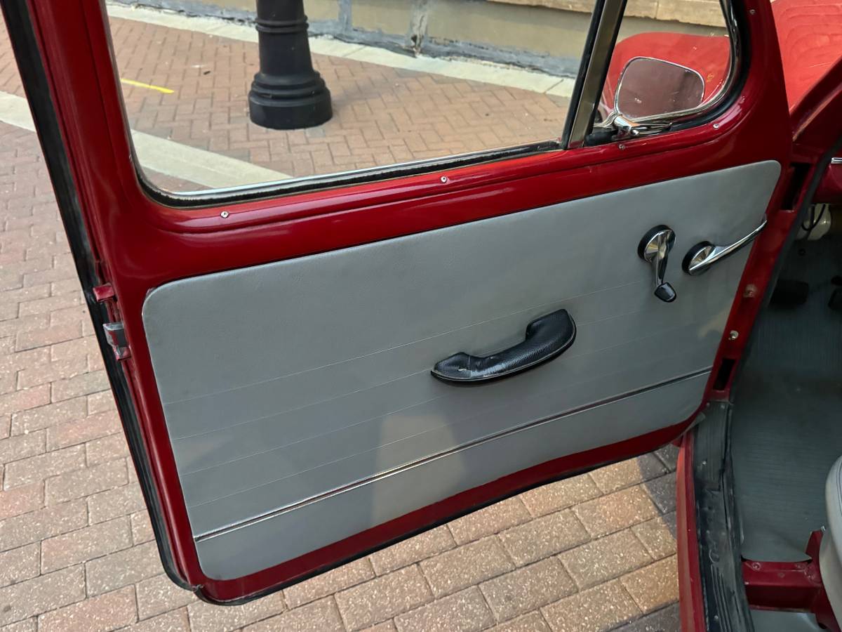 Volvo-Pv544-sport-1963-red-7