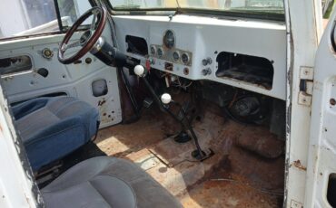 Willys-1955-Wagon-4