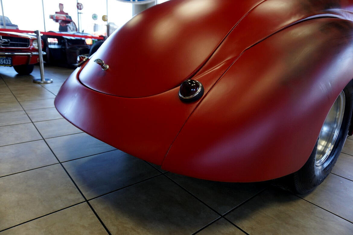 Willys-Coupe-1941-Classic-Car-18