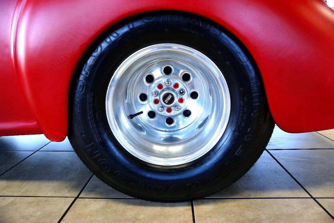 Willys-Coupe-1941-Classic-Car-27