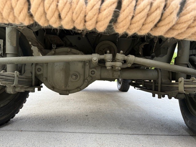 Willys-GPW-1944-Jeep-13