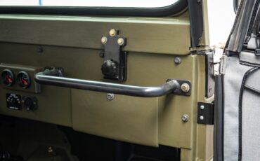 Willys-Jeep-1955-38