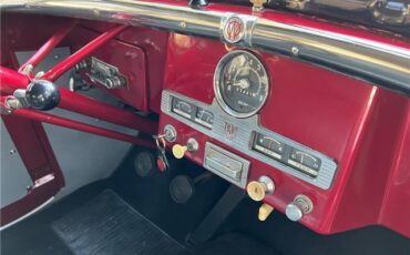 Willys-Jeepster-1950-28