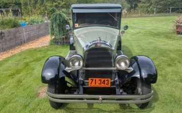 Willys-Knight-Model-56-1928-2-door-Sedan-1